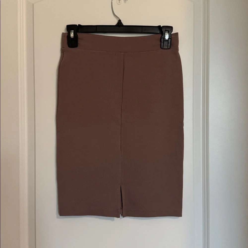 Elegant Mauve Women's Pencil Skirt - Picture 2 of 5